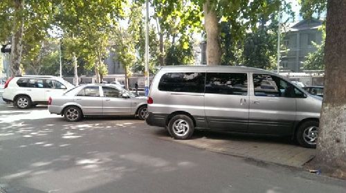 違章停車被拖壞，就該自認(rèn)倒霉？告訴車主如何獲得賠償